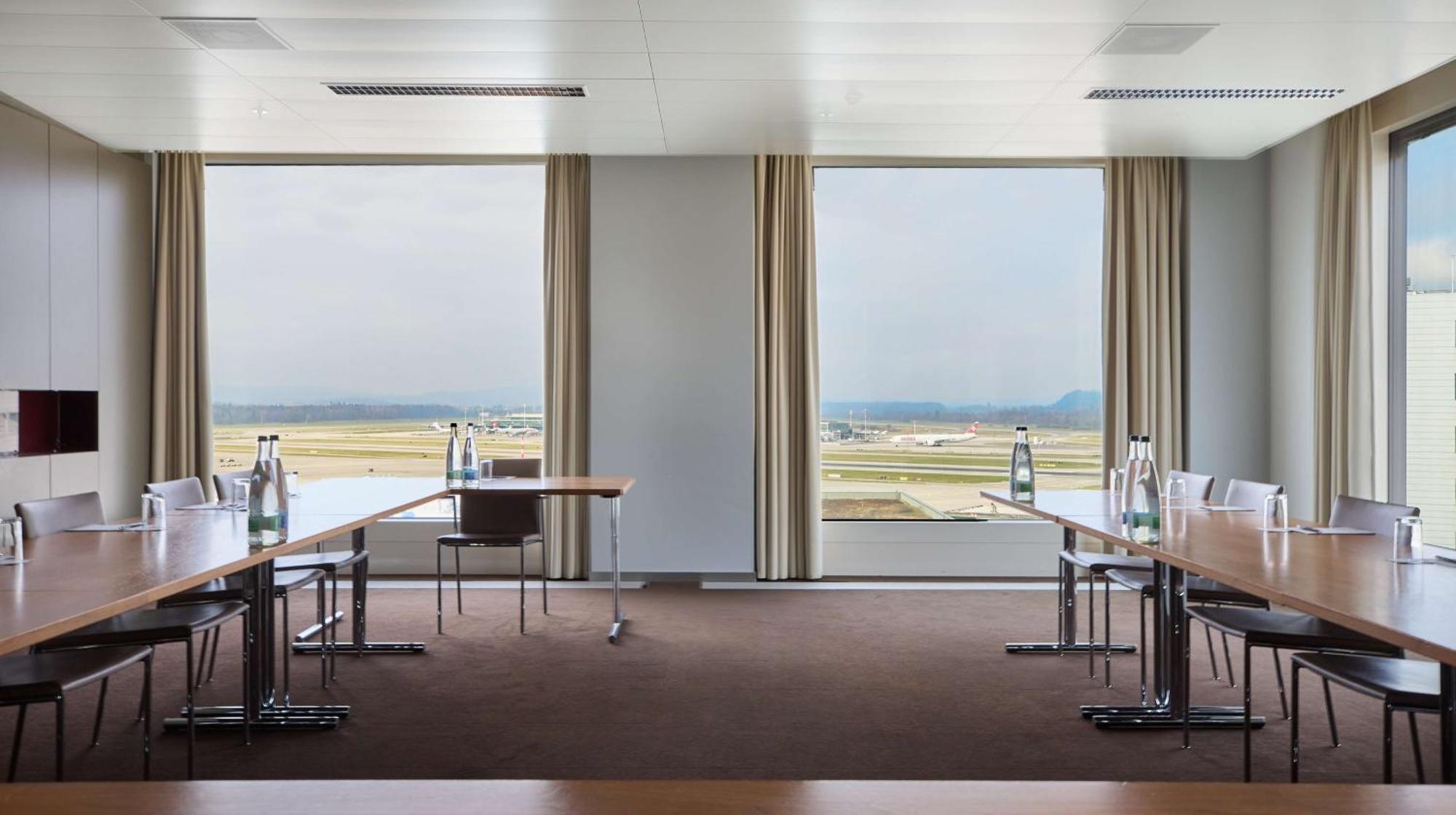 Radisson Blu Zurich Airport Hotel