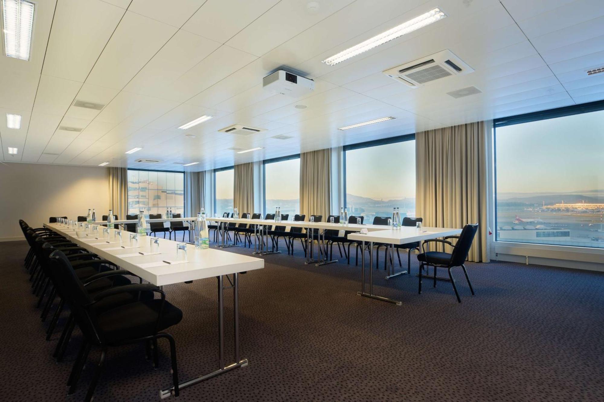 Radisson Blu Zurich Airport Hotel